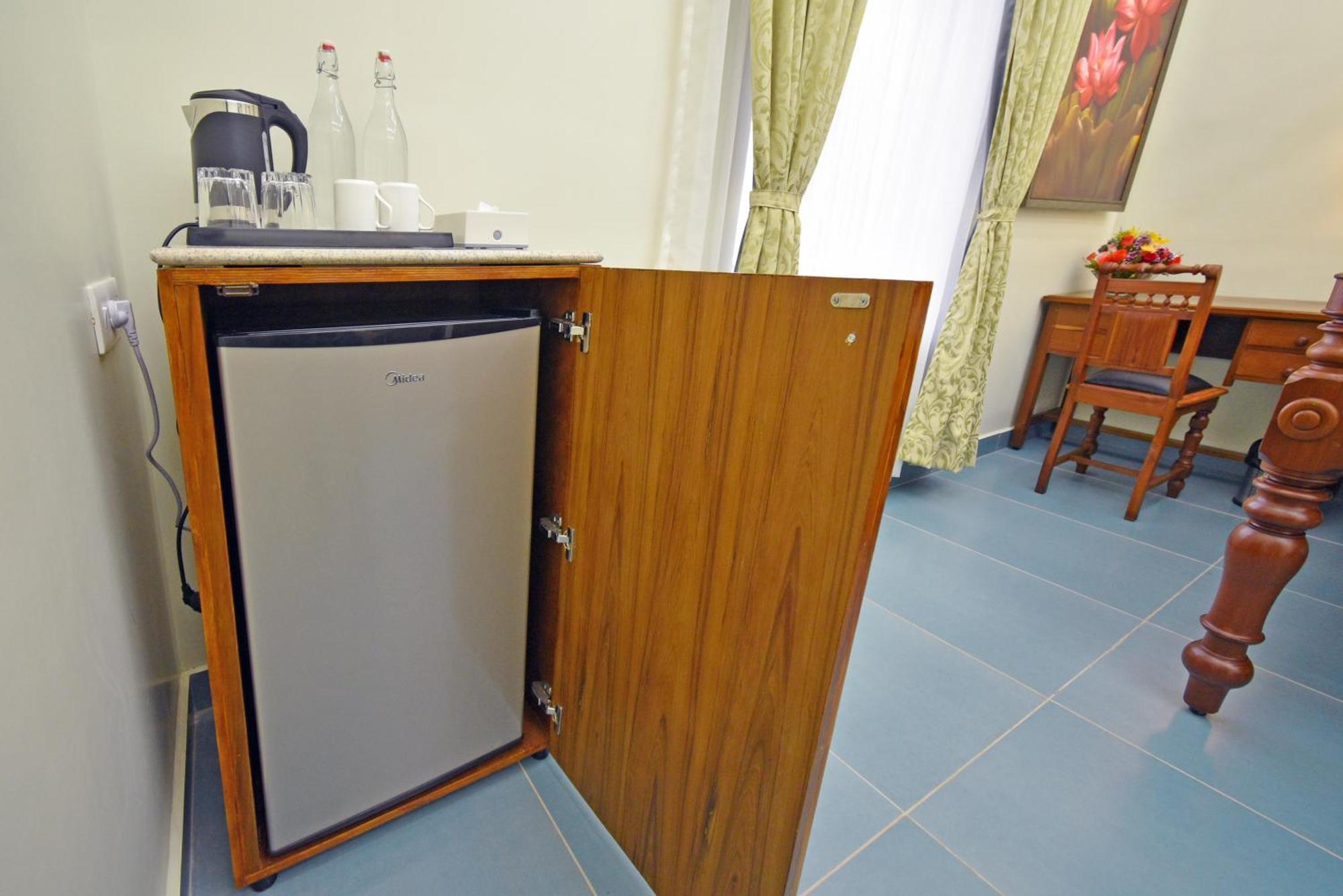 Le Colonial Suites Pondicherry Exterior photo